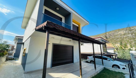 ACLASS'DAN SITELER MEVKINDE HAVUZLU-BAHÇELİ-ÖZEL-OTOPARKLI-DOĞALGAZLI-FIRSAT MUSTAKIL VILLA